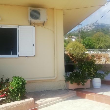 Maria'S Apartment Порос Екстер'єр фото