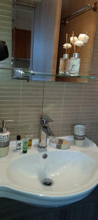 Maria'S Apartment Порос Екстер'єр фото