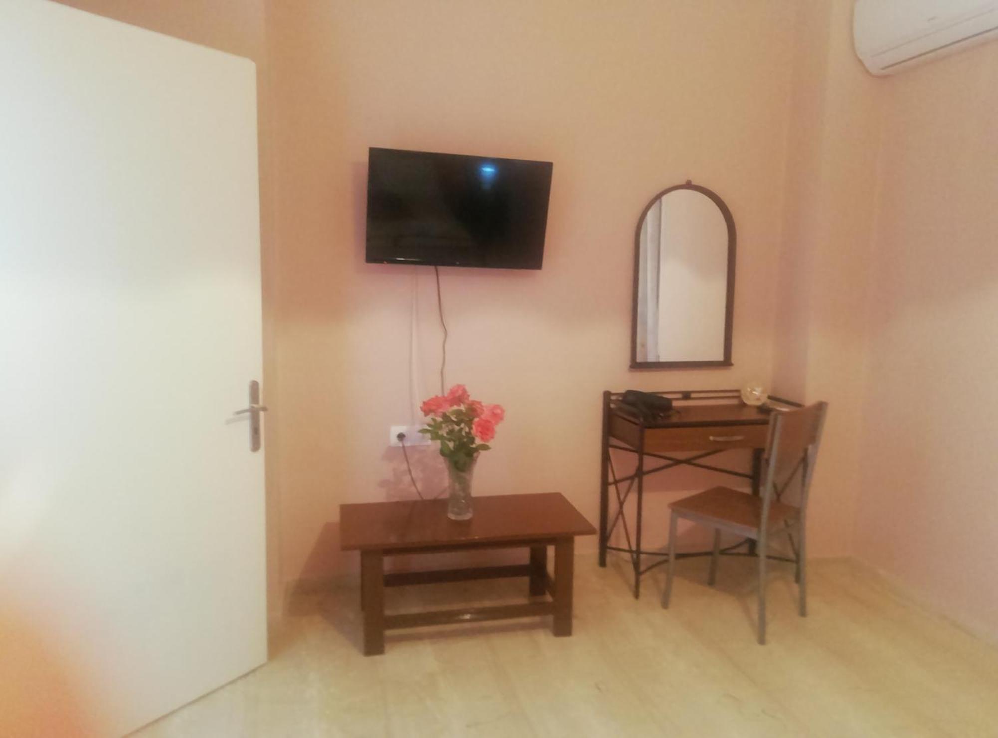 Maria'S Apartment Порос Екстер'єр фото