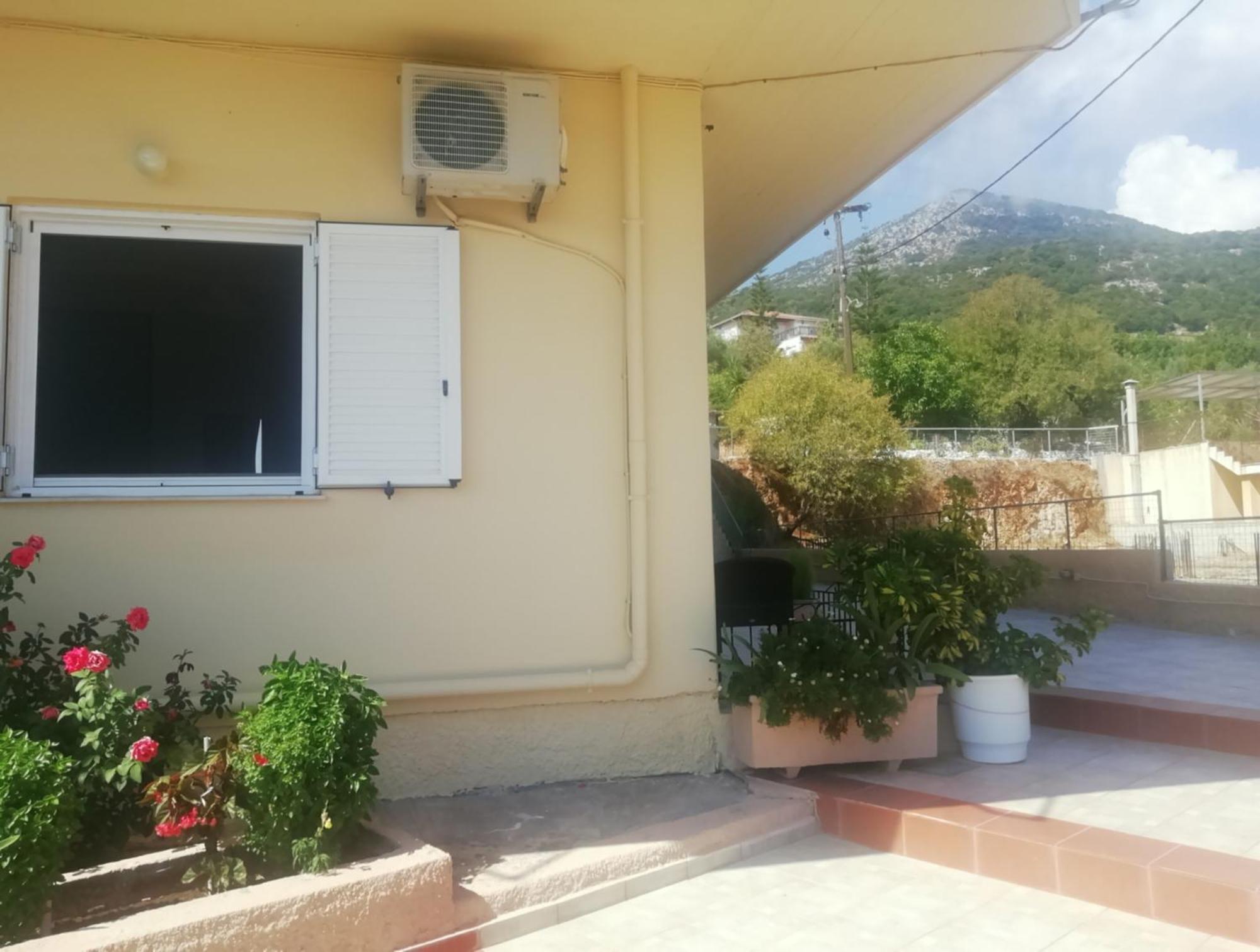 Maria'S Apartment Порос Екстер'єр фото