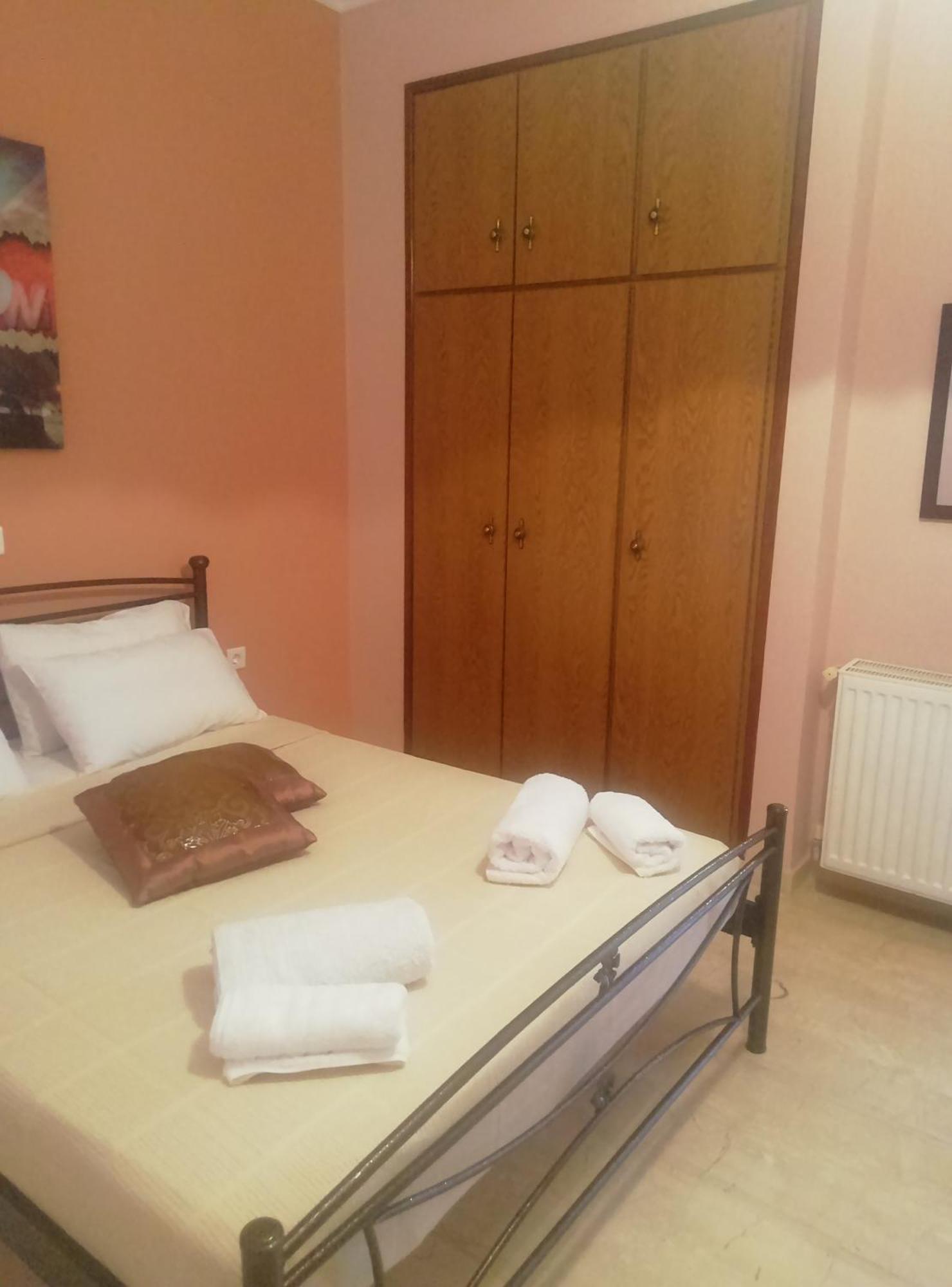 Maria'S Apartment Порос Екстер'єр фото