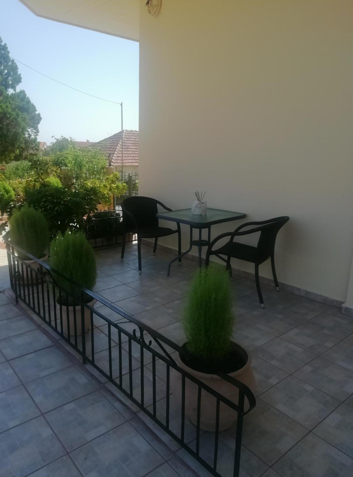 Maria'S Apartment Порос Екстер'єр фото