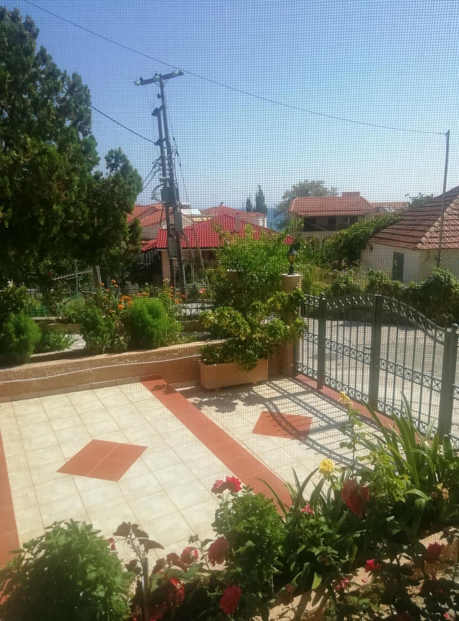 Maria'S Apartment Порос Екстер'єр фото